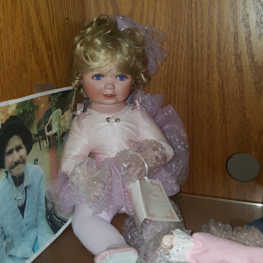 Hamilton Doll Collection!! - Picture 6 of 8